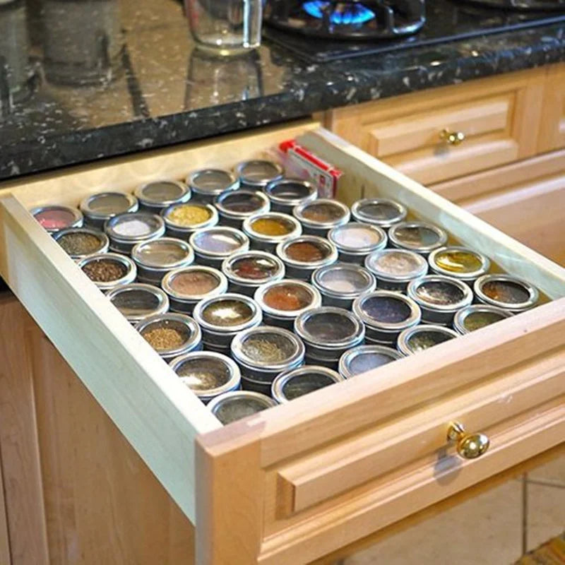 LMETJMA Magnetic Spice Tins Stainless Steel Spice Jars with Clear Shaker Lids Pepper Spice Storage Jars With Spice Labels KC0050